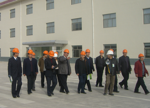 國(guó)家農(nóng)業(yè)部、財(cái)政部以及甘肅省農(nóng)業(yè)廳、財(cái)政廳等領(lǐng)導(dǎo)到公司考察調(diào)研